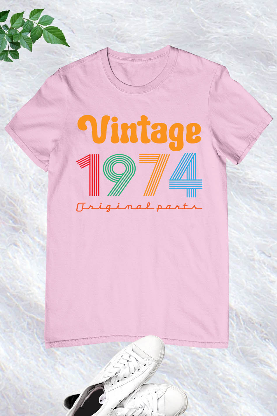 Personalized Vintage 1974 50th Birthday Retro T-Shirts Gift for Womens