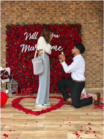 will-you-marry-me-boyfriend-is-proposing-girlfriend