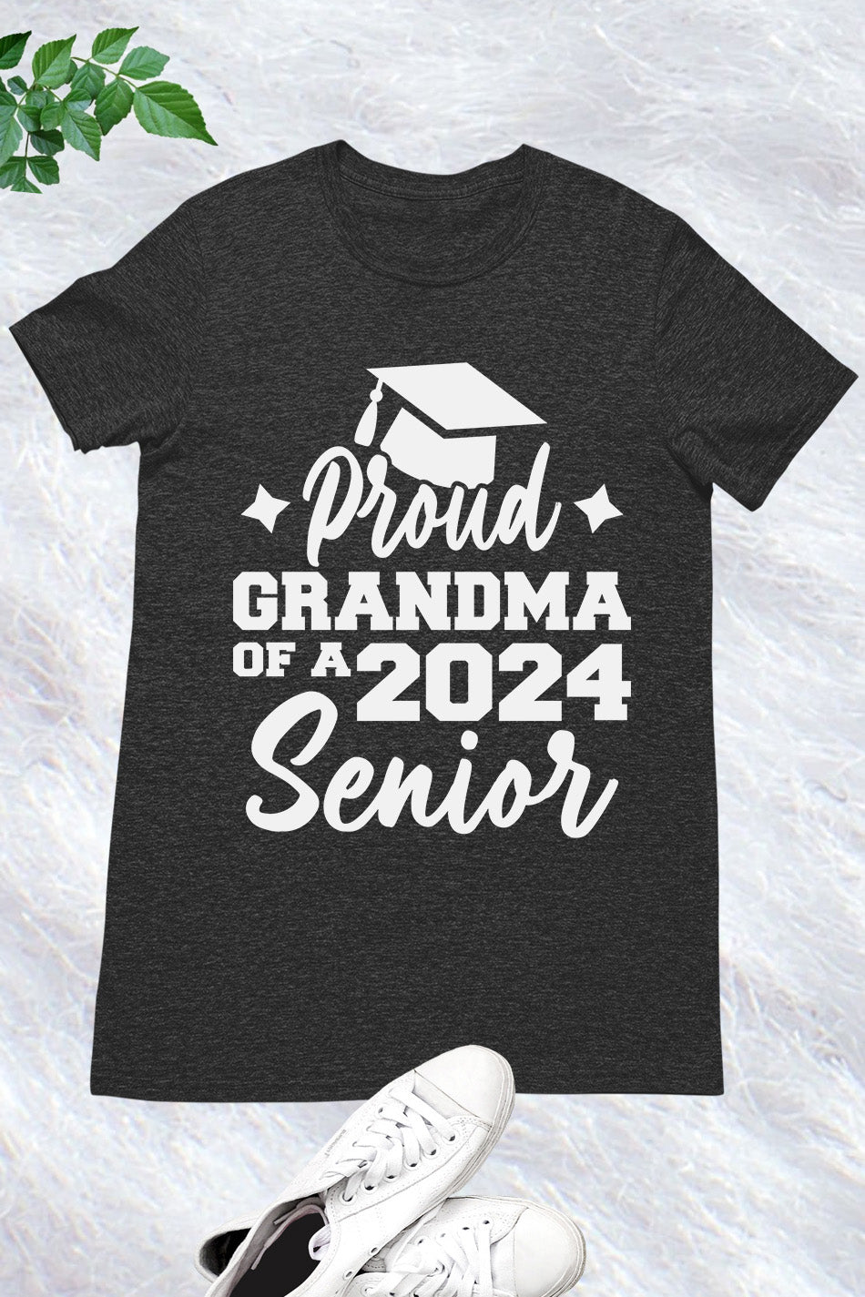 Proud Grandma of a 2024 Senior Funny Graduation T-Shirt