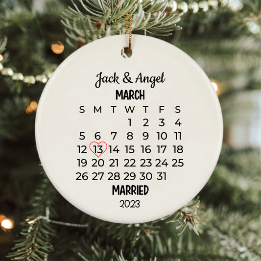 Custom Married Date Calendar Ornaments 